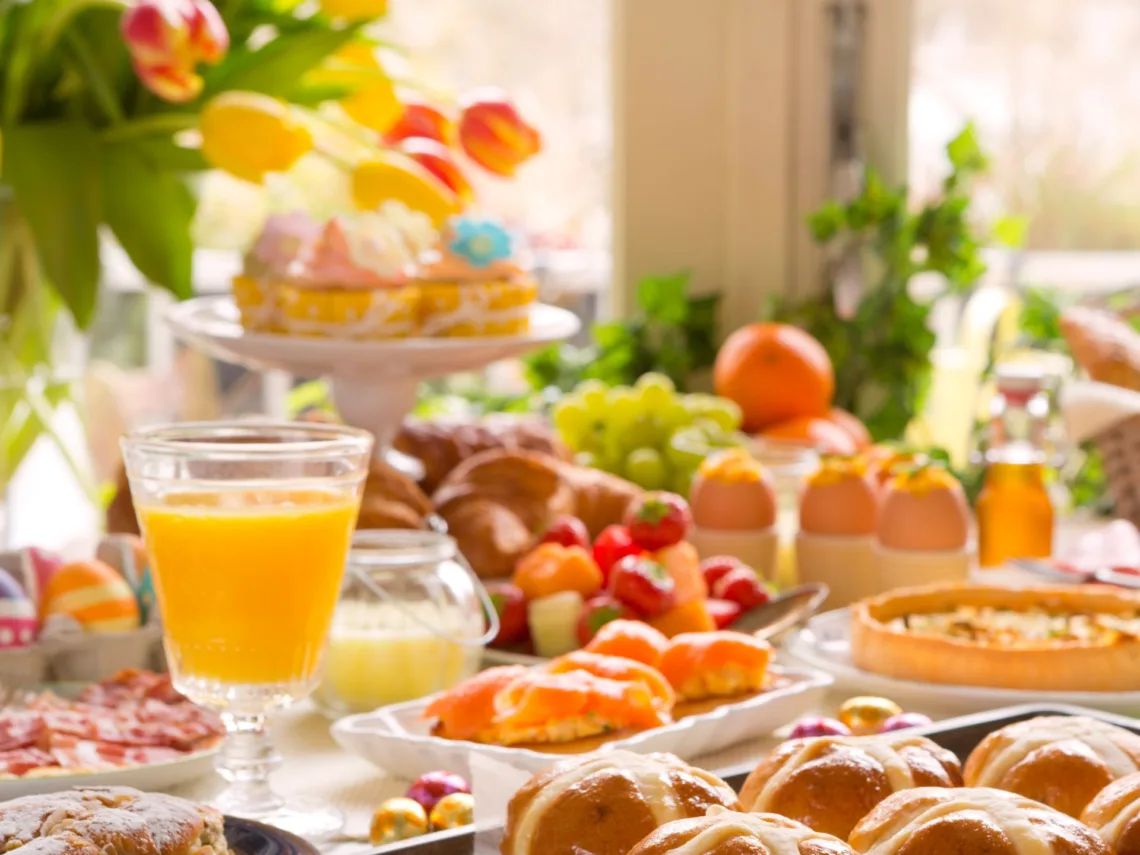 A easter brunch table.